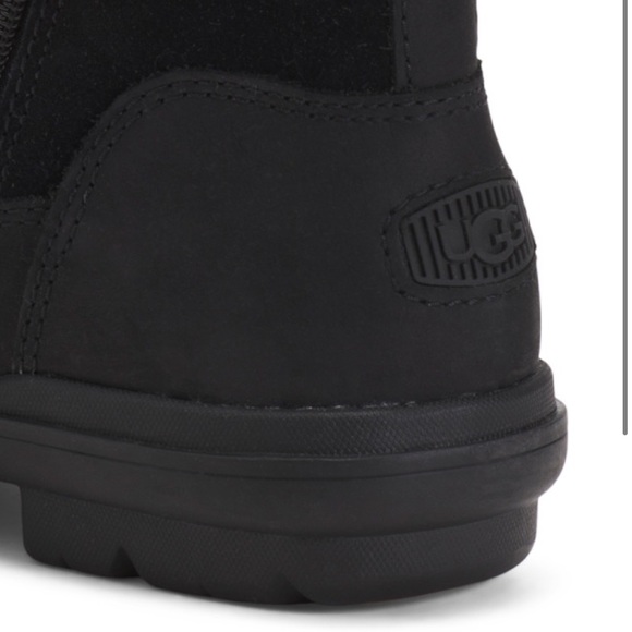 NWT UGG Leather Waterproof Boots with zipper and lace - Picture 12 of 16